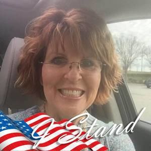 Meet your Posher, Carla